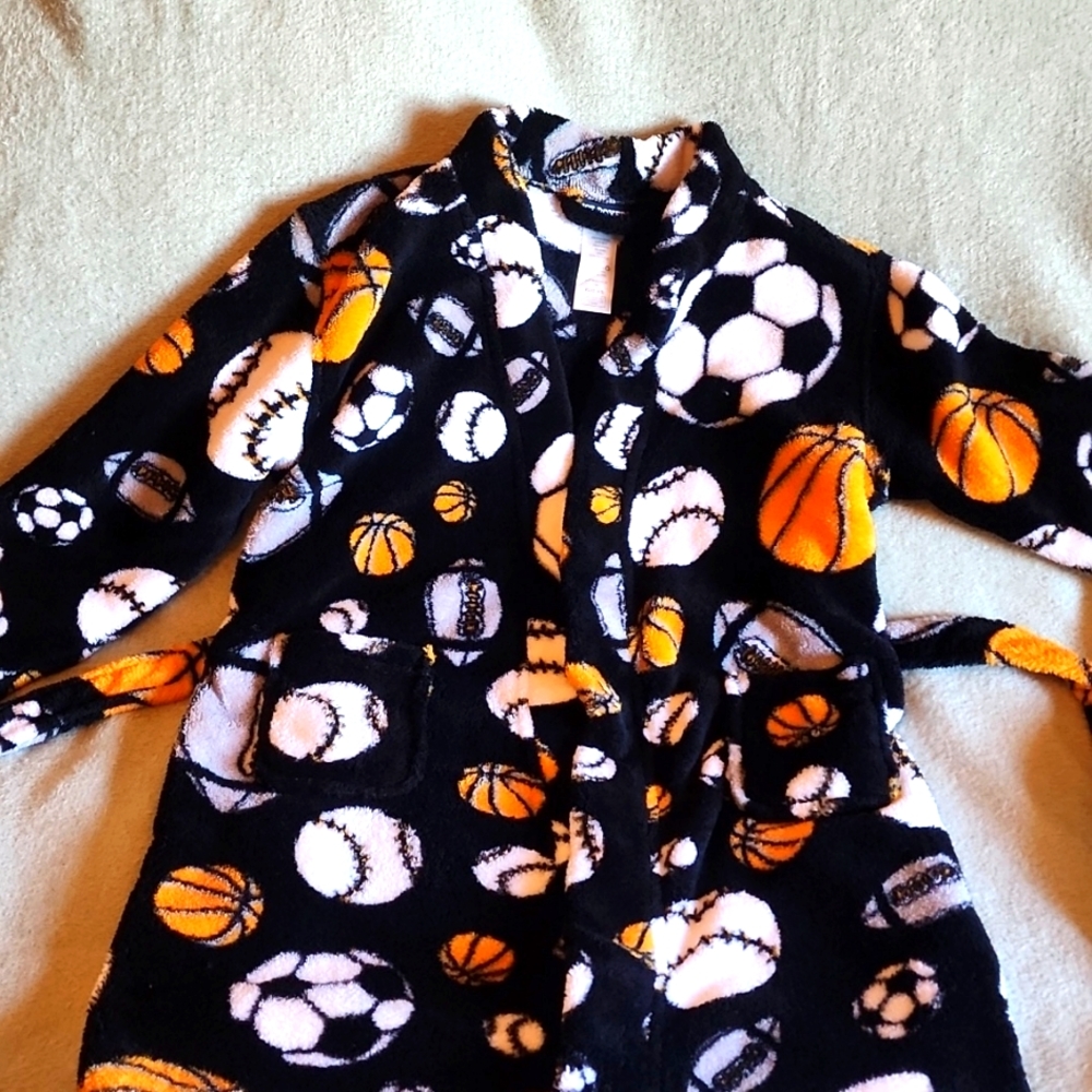 Boys robe...Size 4-5...brand. Joe Boxer